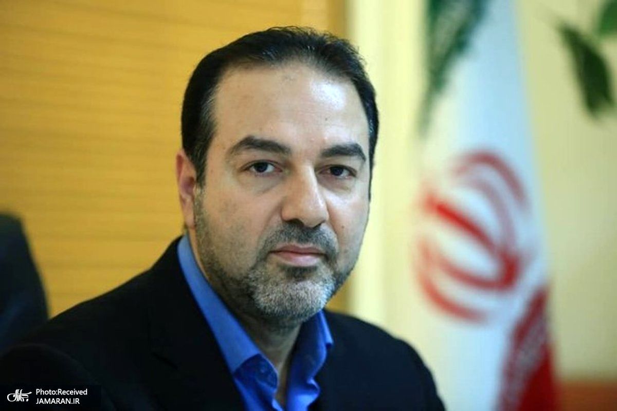 الفاظ زشت معاون وزیر بهداشت خطاب به یک خبرنگار در نشست خبری + فیلم