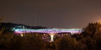رنگ‌های پرچم ایران بر روی پل طبیعت+عکس