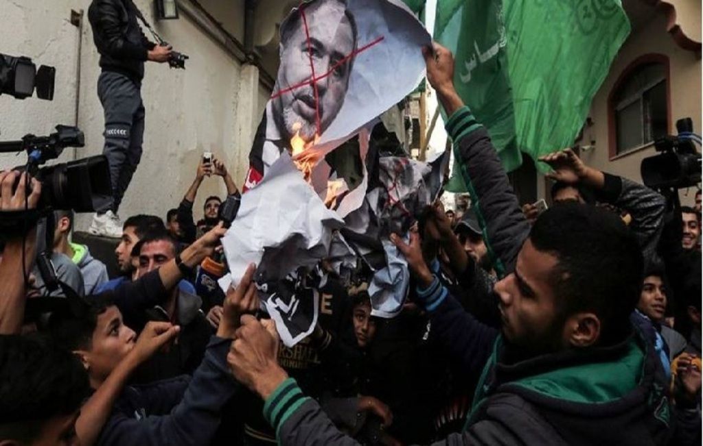 جشن مردم غزه از استعفای وزیر جنگ رژیم صهیونیستی