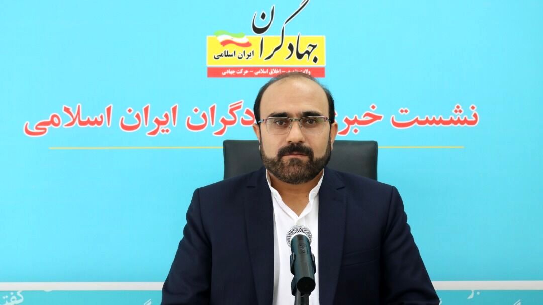 کاندیدای جدید انتخابات 1400: دولتم را از مستقل ها با میانگین سنی  ۴۰ سال تشکیل می دهند/ رنگ انتخاباتی ام فیروزه ای است