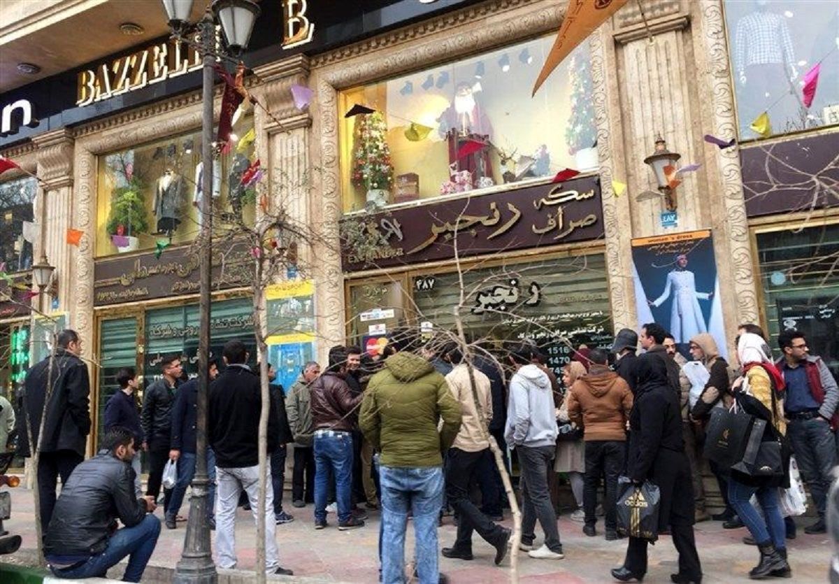 شکست هسته سخت بازار دلار / سکه بازان یکه تازی کردند