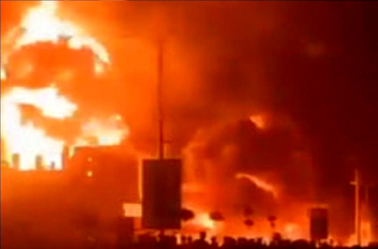 آتش‌سوزی در یکی از بزرگترین پتروشیمی‌های آمریکا+ فیلم
