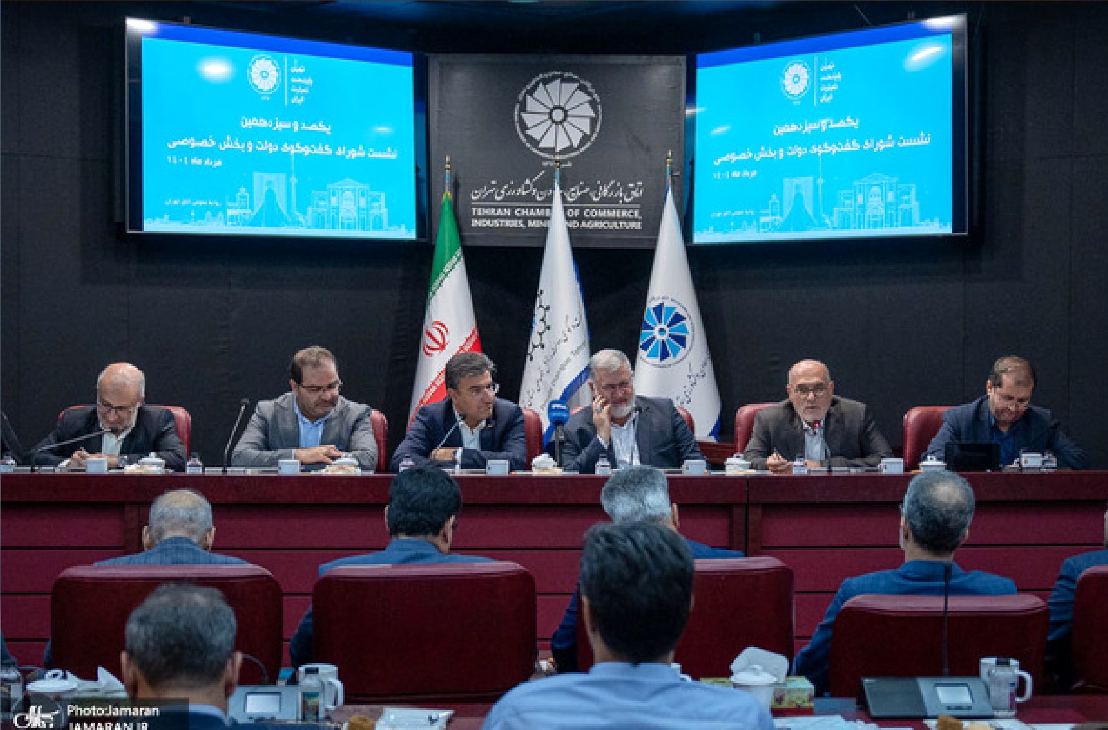 نیمی از اتباع افغان در تهران هستند / چند هزار افغانستانی مجوز کار دارند؟