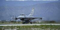 سقوط یک جنگنده اف-۱۶ آمریکایی