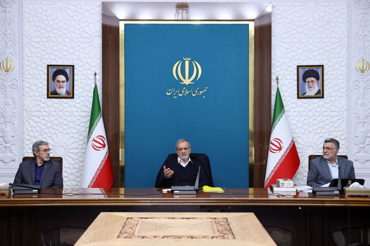 پزشکیان: منابع و اعتبارات مرتبط با سلامت مردم نباید در حوزه‌های دیگر هزینه شود