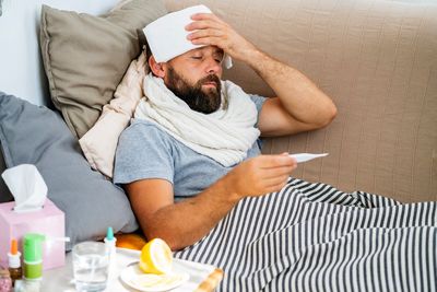 در هنگام سرماخوردگی از این 8 کار پرهیز کنید 