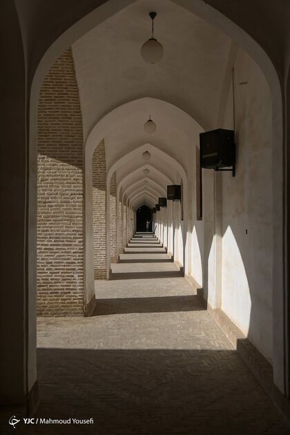 14295024_530