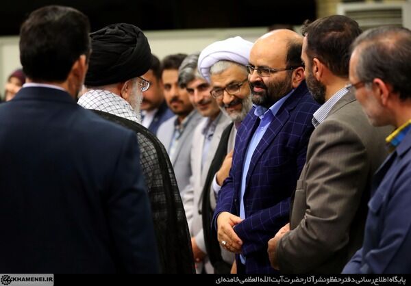 دیدار شاعران با رهبری