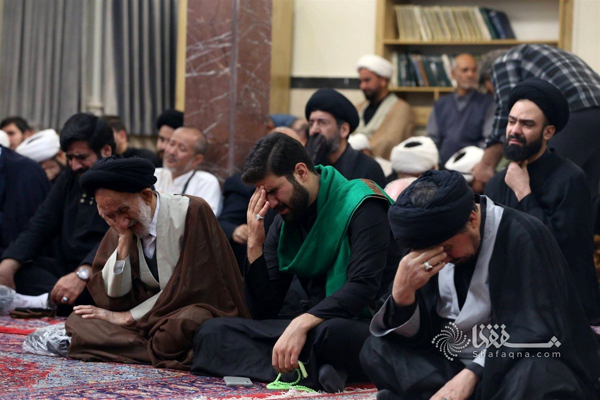 حضور آیت‌الله مکارم شیرازی در مراسم عزاداری شهادت فاطمه زهرا (س) + عکس 4