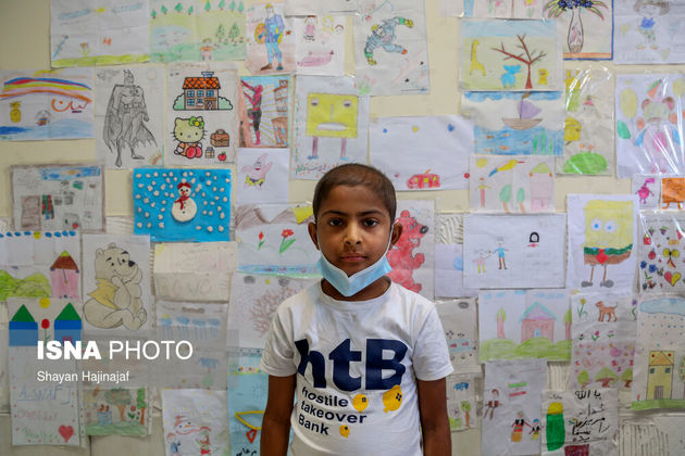 امیرحسین 11 ساله آرزو داشت تا روزی سلامتی خود را به دست بیاورد و مهندس پتروشیمی شود اما جان خود را به دلیل سرطان از دست داد و به آروزی خود نرسید.