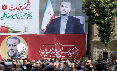 گزارش مراسم تشییع حسین امیرعبداللهیان در تهران/ پیکر شهید به خاک سپرده شد+ عکس و فیلم