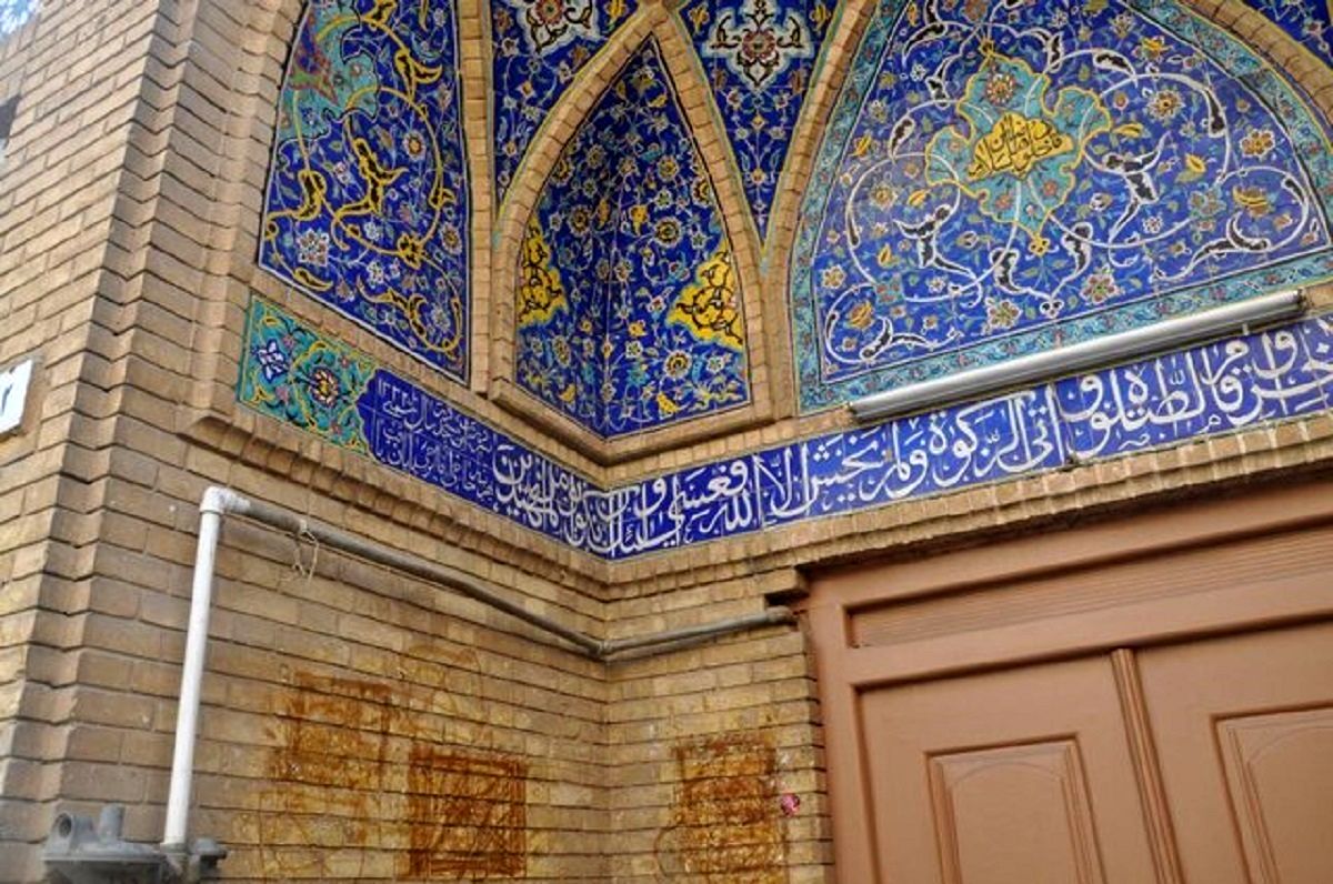 گشایش درهای بقاع متبرکه کشور برای اسکان ضروری مردم
