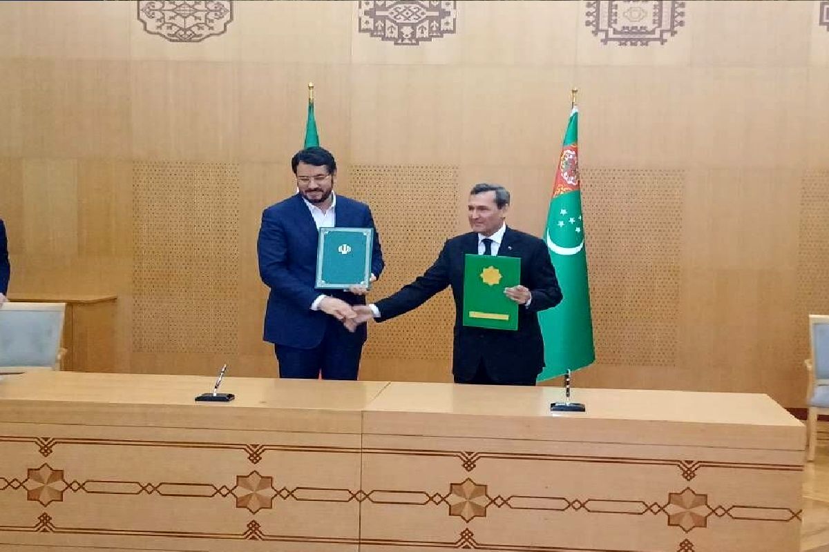 امضا چند سند همکاری بین ایران و ترکمنستان 