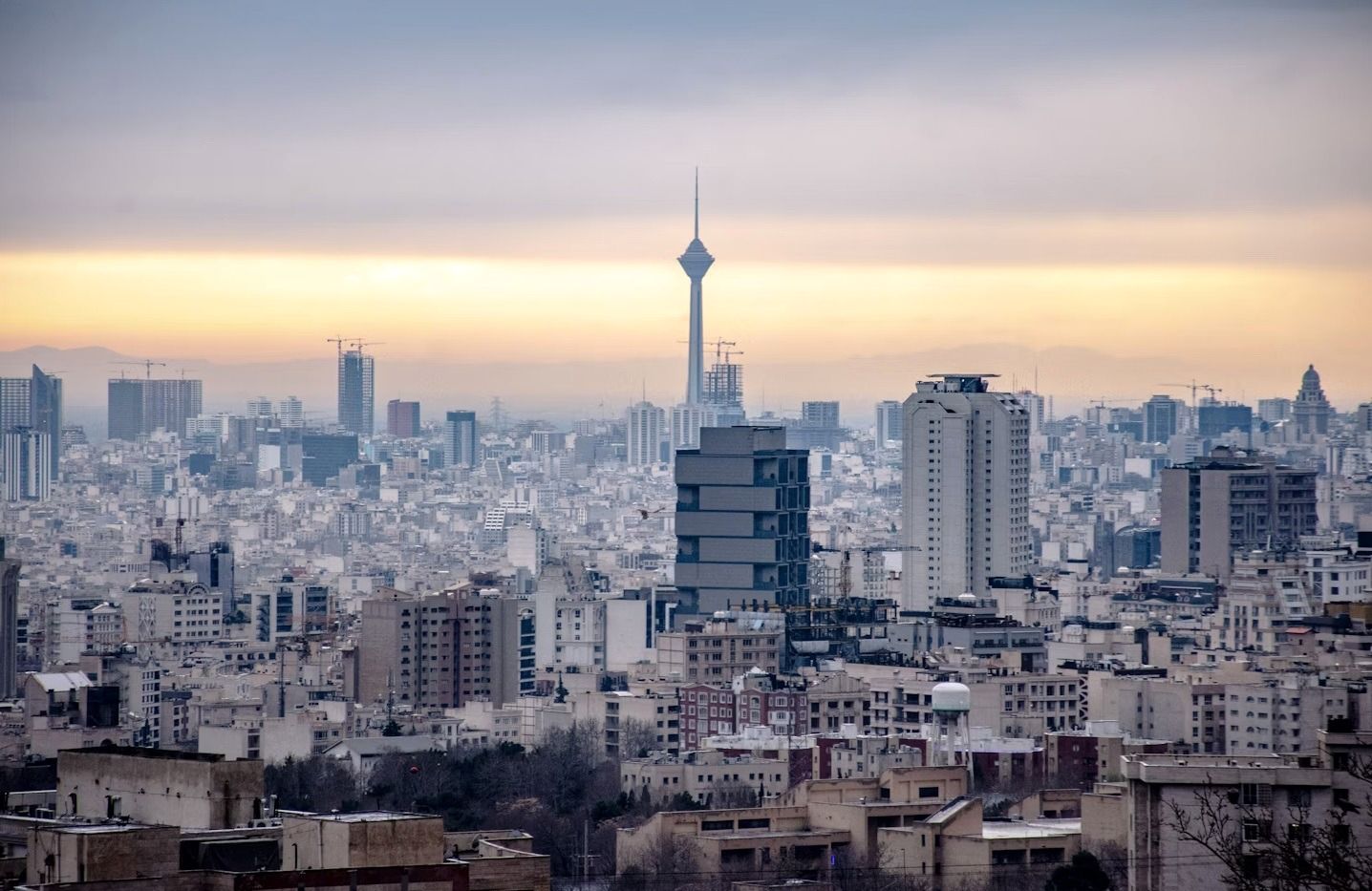 زمان مناسب خرید مسکن توسط «خریداران مصرفی» | یزدانی: بازار مسکن با فروش متری و سانتیمتری از رکود خارج نمی‌شود