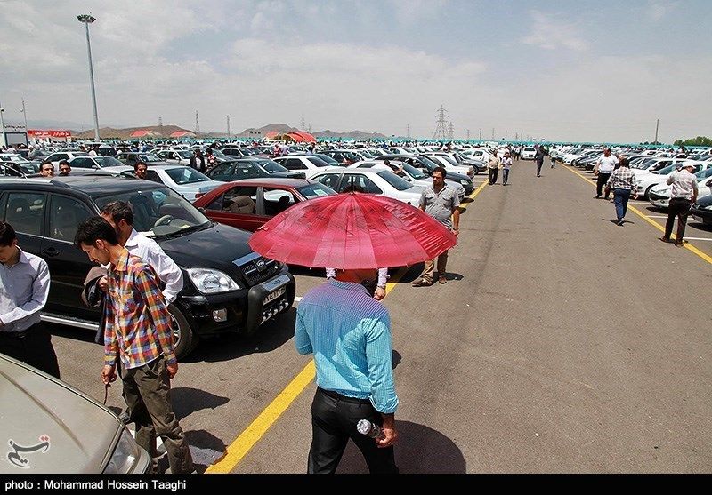 ریزش قیمت خودروهای داخلی در بازار شب عید!