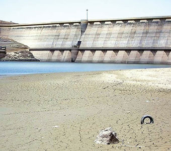 بحران آب در ایرانِ 1405 | نوری‌اسفندیاری: بارش‌ها 2 برابر هم شود باز کمبود آب داریم | استفاده از پمپ وضعیت را بدتر کرد 