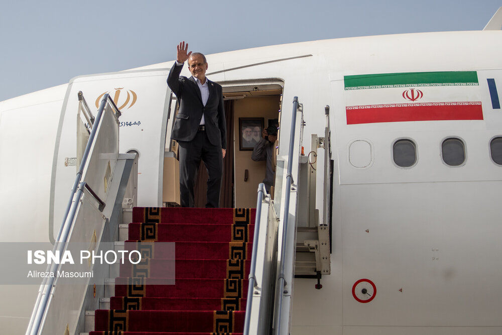 استقبال رسمی قرقیزستان  از پزشکیان در کاخ ریاست‌جمهوری + عکس