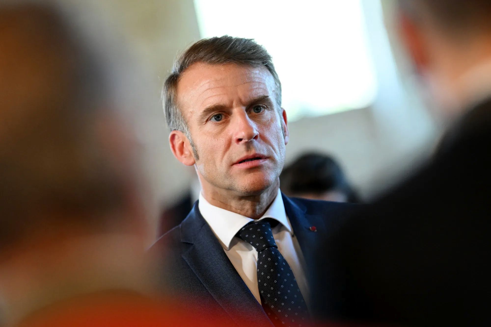 مکرون: 2 زندانی فرانسوی از زندان اوین آزاد شدند