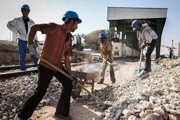 چند شرط برای به‌کارگیری اتباع خارجی از سوی کارفرمایان