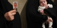 حاشیه‌‌هایی از دیدار هزاران نفر از زنان و دختران با رهبر انقلاب + عکس