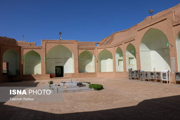 61958692_fatmeh-rahbar-2