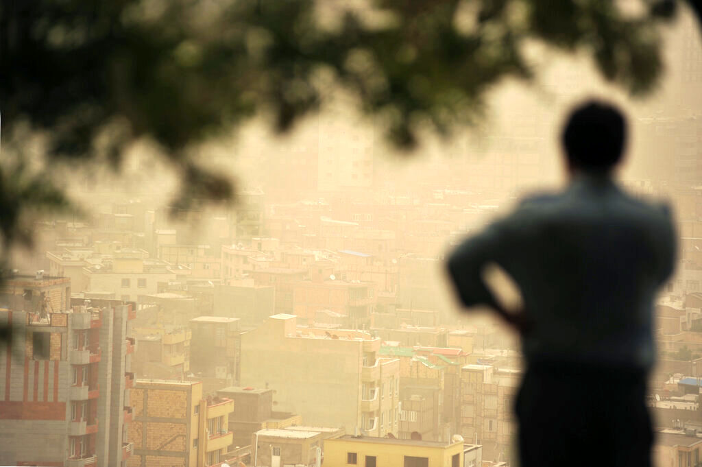 گرد و غبار در راه 10 استان کشور