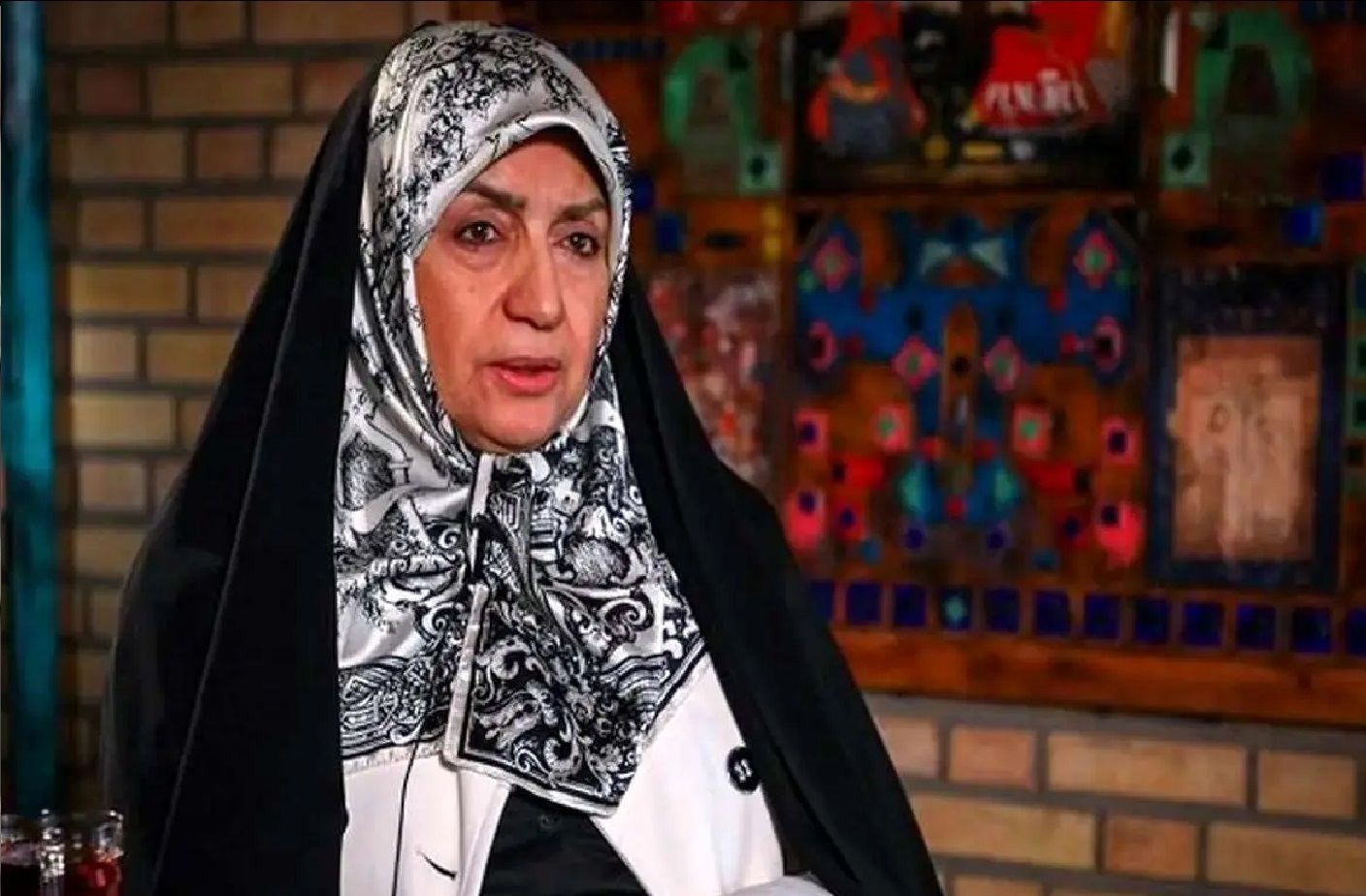 خطر از دست داد شغل زنان را وادار به سکوت می‌کند / کارفرمایان به دلیل صف انتظار زنان، حقوق کمتری می‌دهند