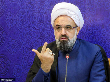 انتقاد شدید سرپرست ستاد امر به معروف از وصل شدن اینترنت بین الملل/ به بهانه کسب و کار، می‌خواهند سکوهای دشمن را آزادسازی کنند