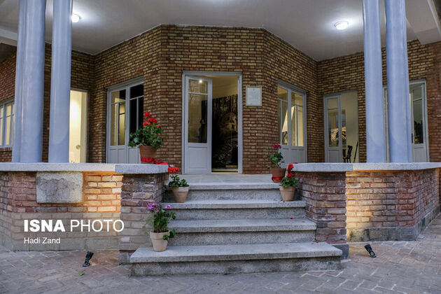 62087212_zand-20
