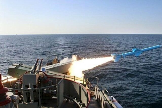 الحاق دو موشک جدید به نیروی دریایی سپاه/ موشک‌های نصر و قادر را بشناسید
