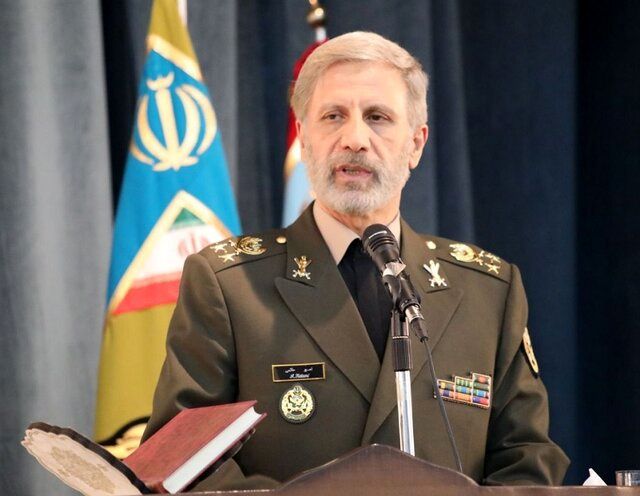 هشدار قاطع فرمانده کل ارتش به دشمن: اشتباهی کنید، پاسخی خواهید گرفت که تا امروز ندیده‌اید+ فیلم