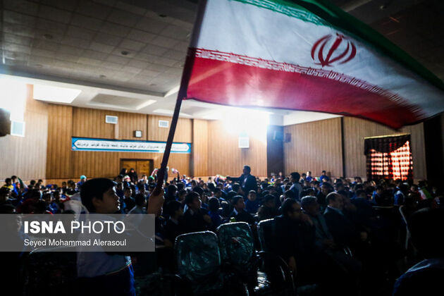 تماشای فینال آسیا در مدارس مشهد