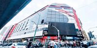 بازار بی‌مشتری، ۴۰ روز بعد از شروع اعتراضات از دل علاءالدین و چارسو | نوسان مداوم قیمت دلار فروشنده‌ها را مردد کرد و خریداران را بی پناه!