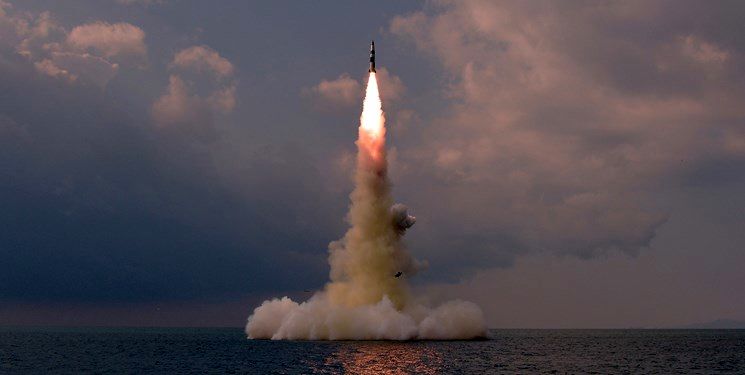 شلیک آزمایشی موشک از زیردریایی توسط کره شمالی+جزئیات