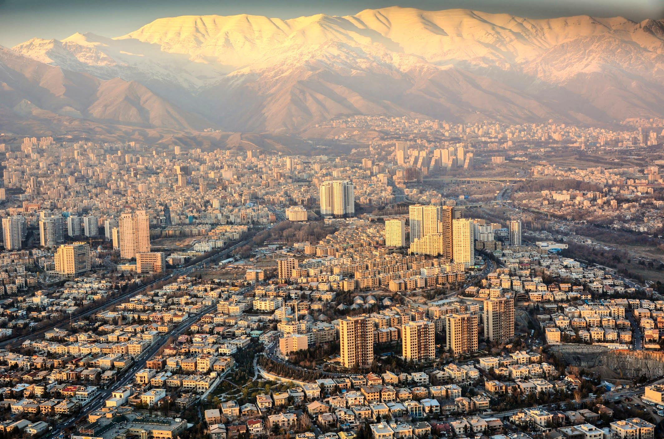 قیمت آپارتمان های بالای 150 هزار متر در تهران + جدول