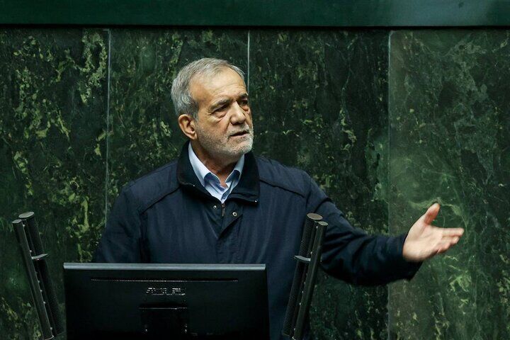 پزشکیان: مهم‌ترین موضوع برای من معیشت مردم است/ دولت در هر صورت طرح کالا برگ را اجرایی خواهد کرد+ فیلم