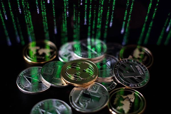 قیمت تتر در میانه کانال ۱۵۷ هزار تومان | بیت‌کوین ۶۷,۰۴۹ دلار شد | کف‌های قیمتی نقطه بازگشت بازار می‌شود؟