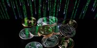 تاخت و تاز تتر تا ۲۲۷ هزار تومان | بیت‌کوین در دوراهی صعود و سقوط |  ارزش بازار کریپتو به ۲.۶۹ تریلیون دلار رسید