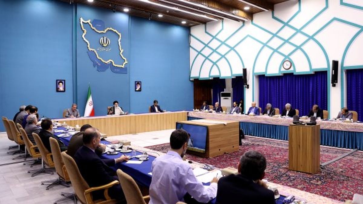 رئیسی: امور اداری وقت گیر است؛ مردم ناراضیاند!