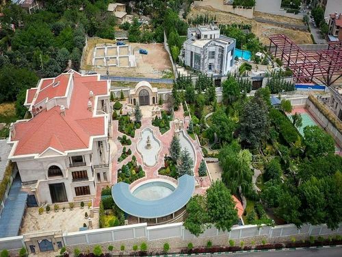 پرونده باز فساد چای دبش | ویلای متهم ردیف اول، گران‌تر از ویلای مسی، رونالدو و املاک لوکس در ایران +اینفوگرافیک
