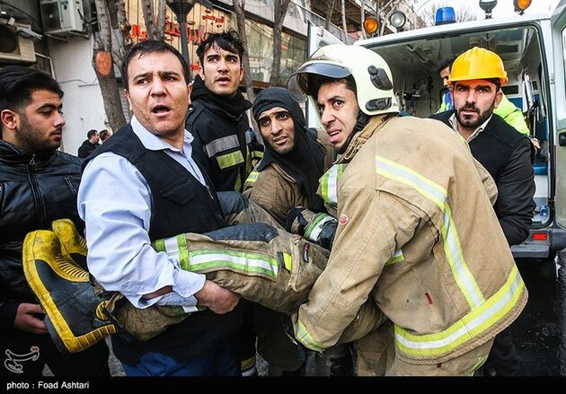 فرو ریختن ساختمان پلاسکو تهران