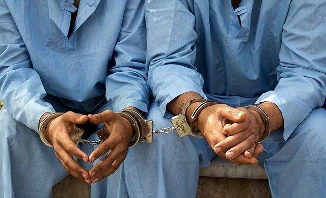 بازداشت ۲ مامورنما در حین سرقت از شهروندان