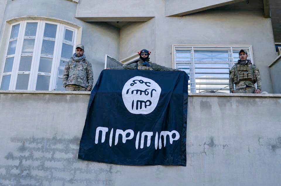 حیدر العبادی وارد موصل شد / اعلام رسمی پیروزی بر داعش تا ساعاتی دیگر