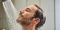 چند بار در هفته حمام کنیم تا موهایمان نریزد؟
