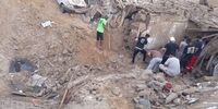 لحظه پیدا شدن پیکر کودک 2ساله در حمله آمریکا به قشم +فیلم