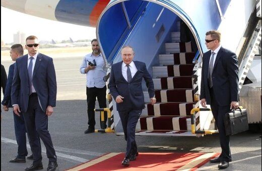 لنگ زدن پوتین در فرودگاه مهرآباد/ صورت رئیس جمهور روسیه پف کرده است+ عکس