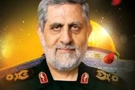 همسر سردار ایزدی: اوایل زندگی مشترکمان، گاهی حتی پول بنزین نداشتیم اما.../ زندگیمان ساده بود؛ مثل بقیه حقوق میگرفتیم و خرج میکردیم