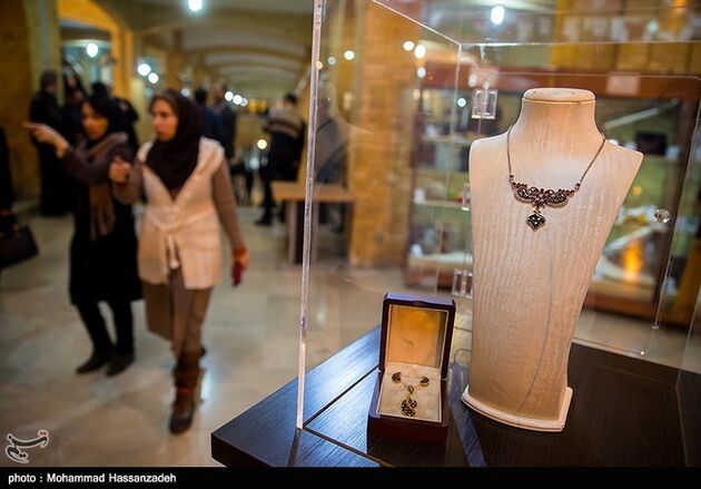 نمایشگاه صنایع دستی ویژه همسران سفرا