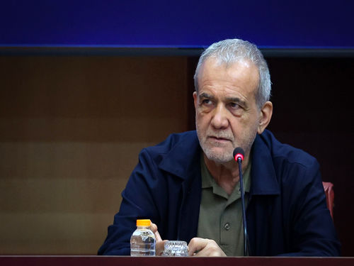 پزشکیان: گروه مذاکره‌کننده، آدم‌هایی نیستند که جا بزنند +فیلم