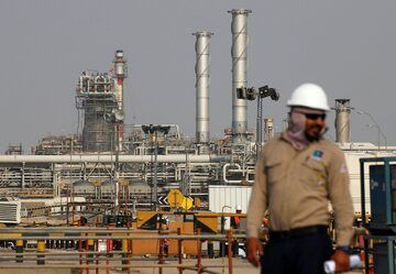 عربستان یک‌تنه قیمت نفت را بالا کشید